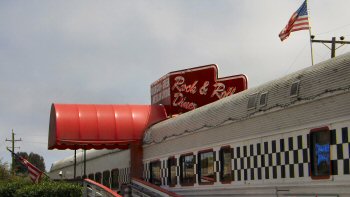 Exterior of the Rock and Roll Diner in Oceano